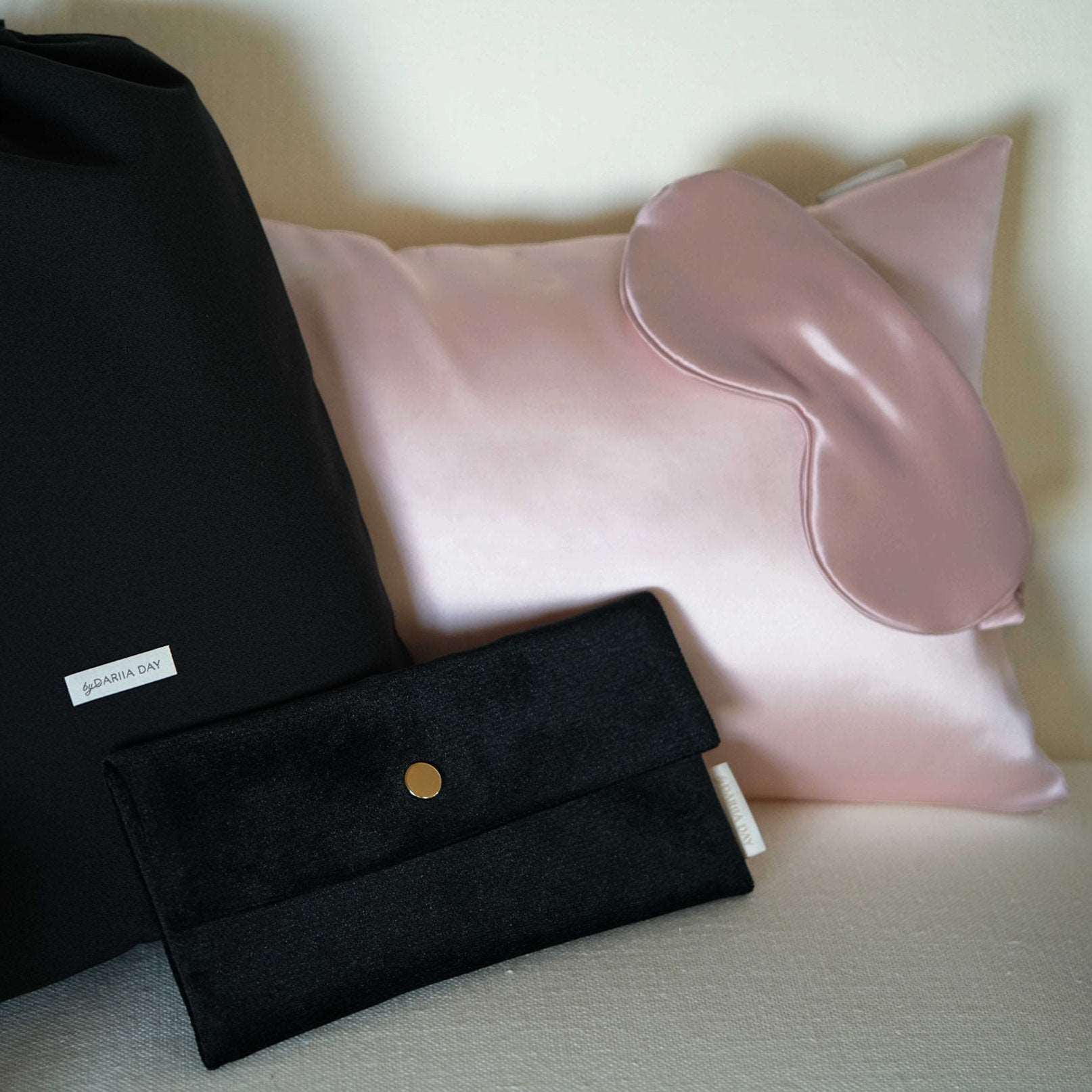 Pink Silk travel set - Blush Pink