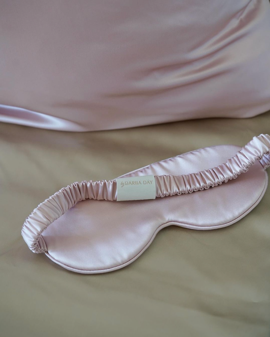 How to Wash Your Silk Eye Mask: 7 Easy Steps